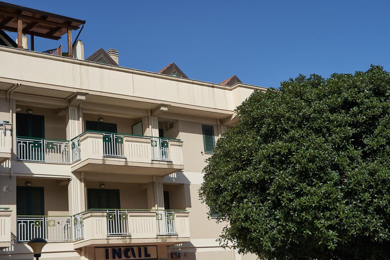 B&B Mary Grace Rossano Stazione Exterior photo